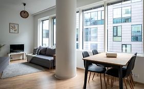 Arena Location, 5Th Floor Modern Flat